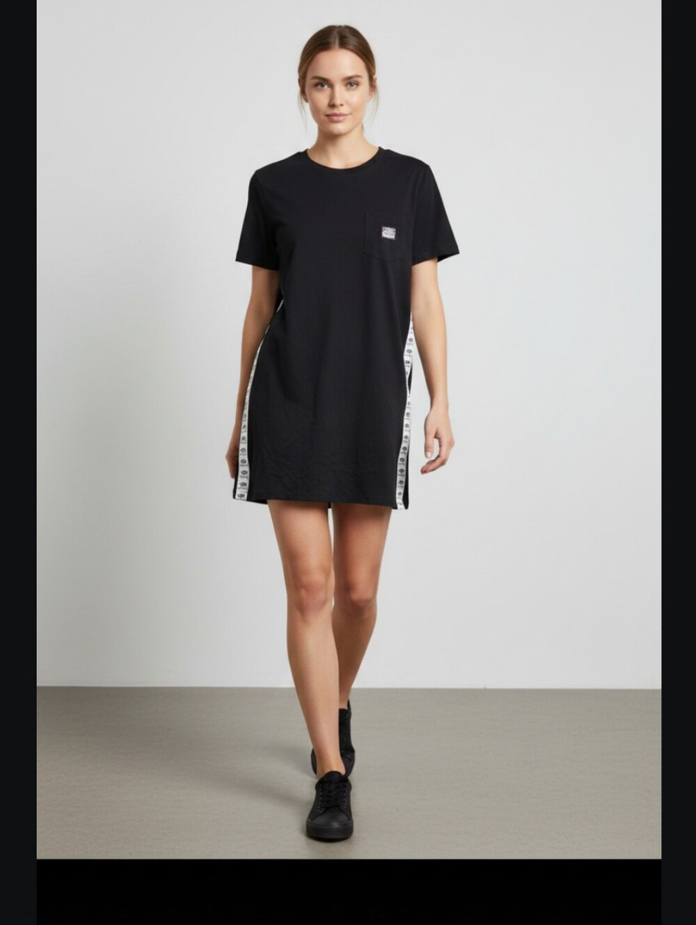 Roxy Black t-shirt Cotton dress, Medium